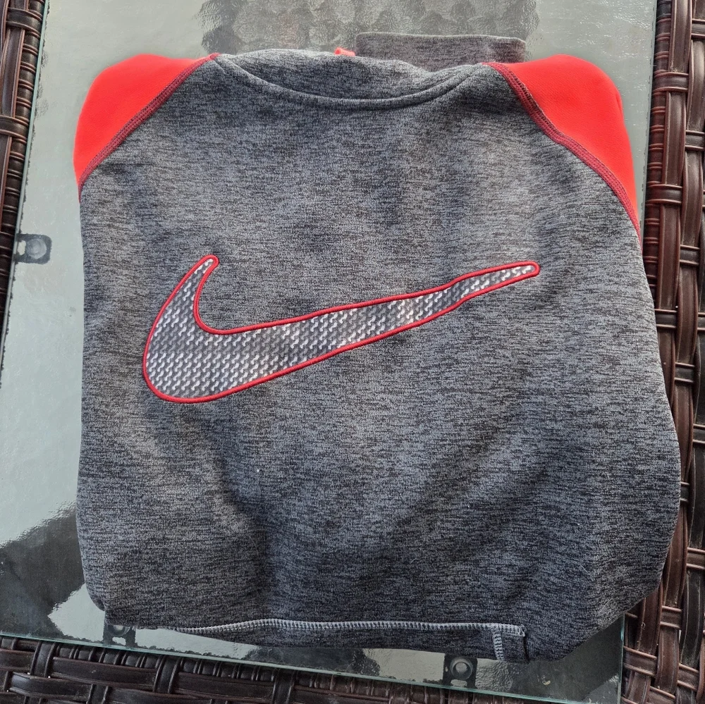 Nike Therma Fit Swoosh Training Pullover Hoodie Women's Medium Neon Pink Gray
